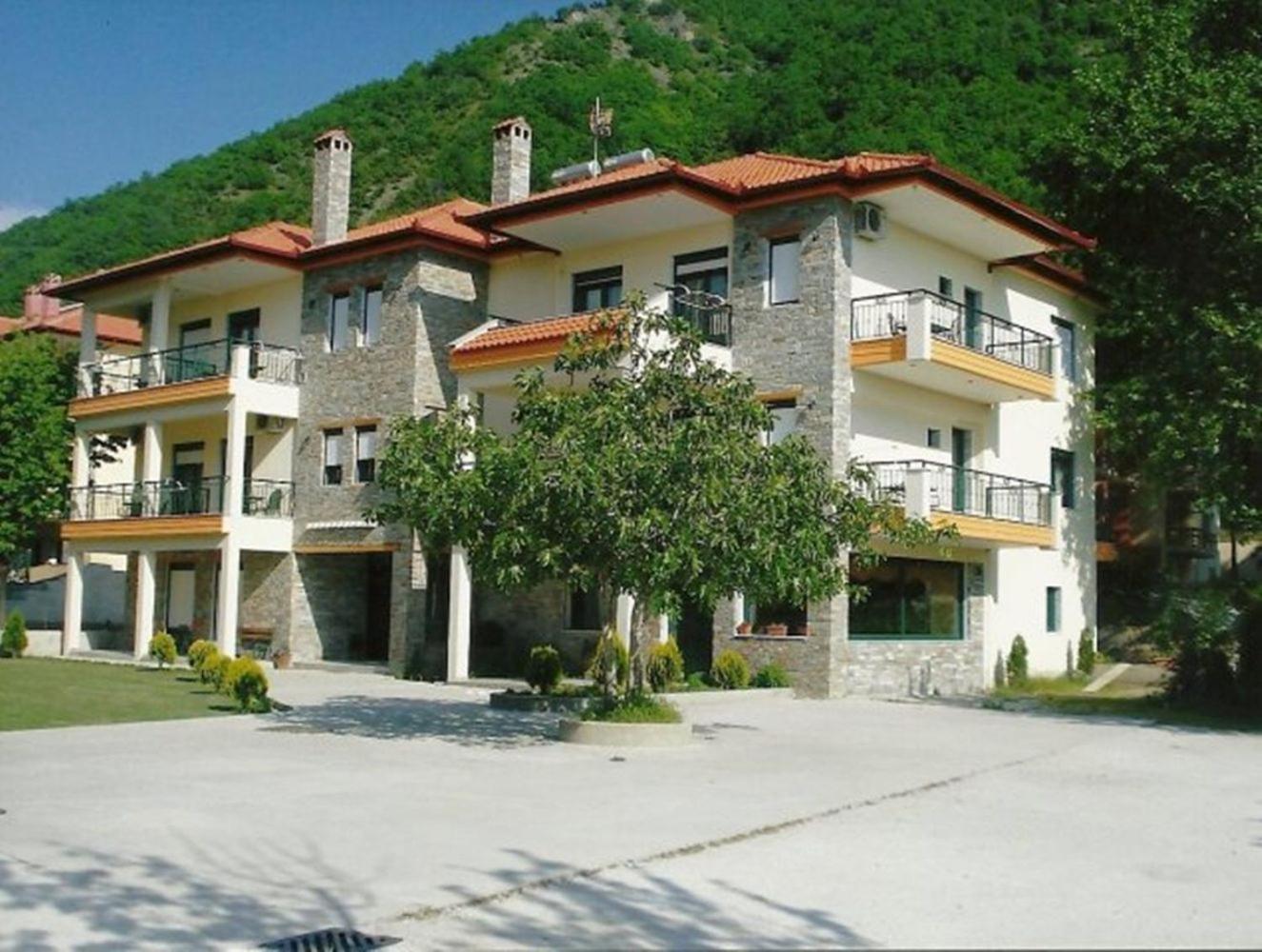 Hotel Galaxias กาโต ลูตรากี ภายนอก รูปภาพ